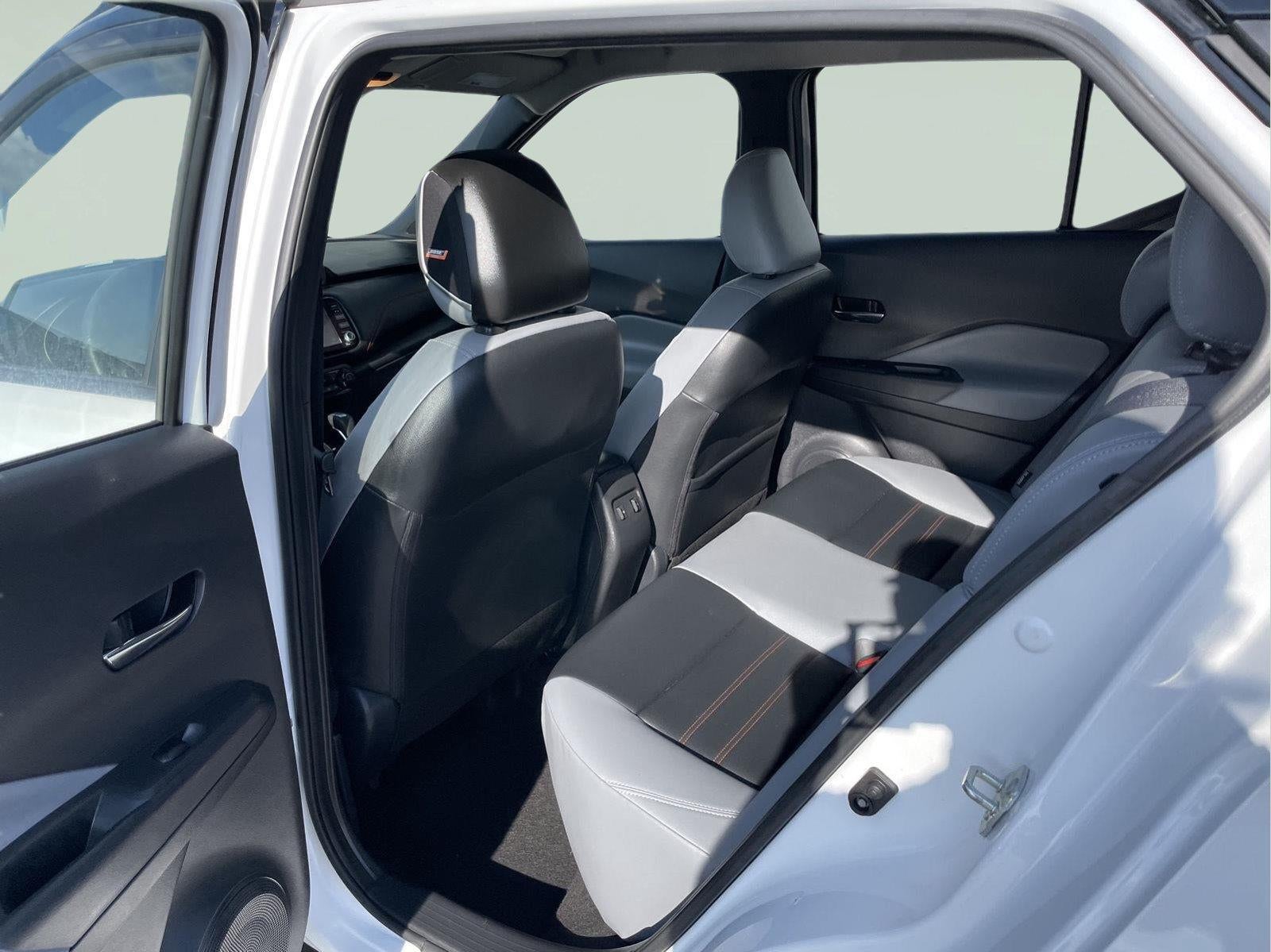 2022 Nissan Kicks SR
