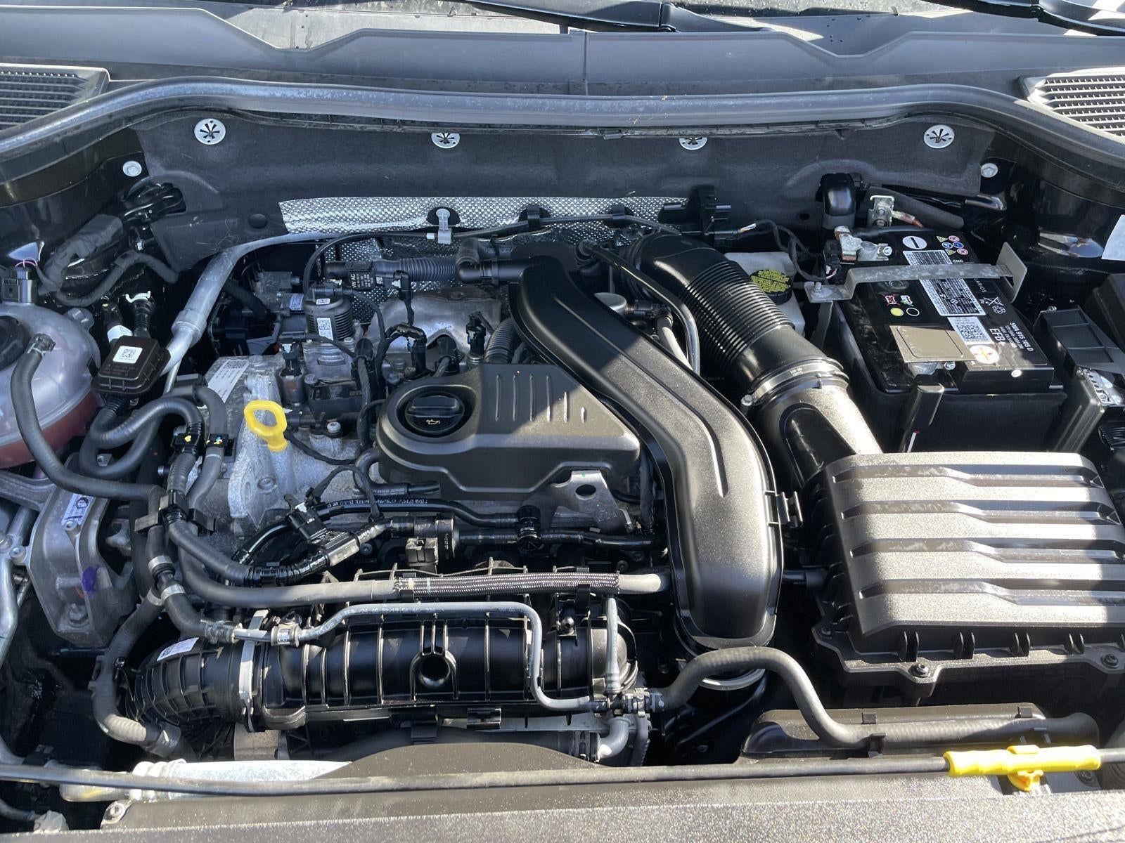 2023 Volkswagen Taos SEL