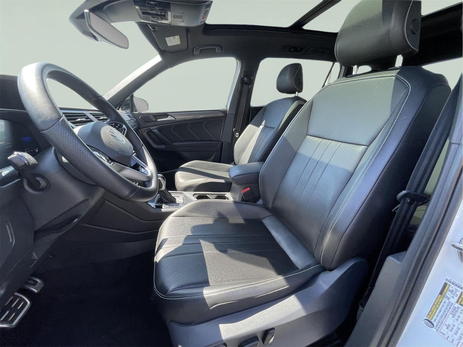 2023 Volkswagen Tiguan SE R-Line Black