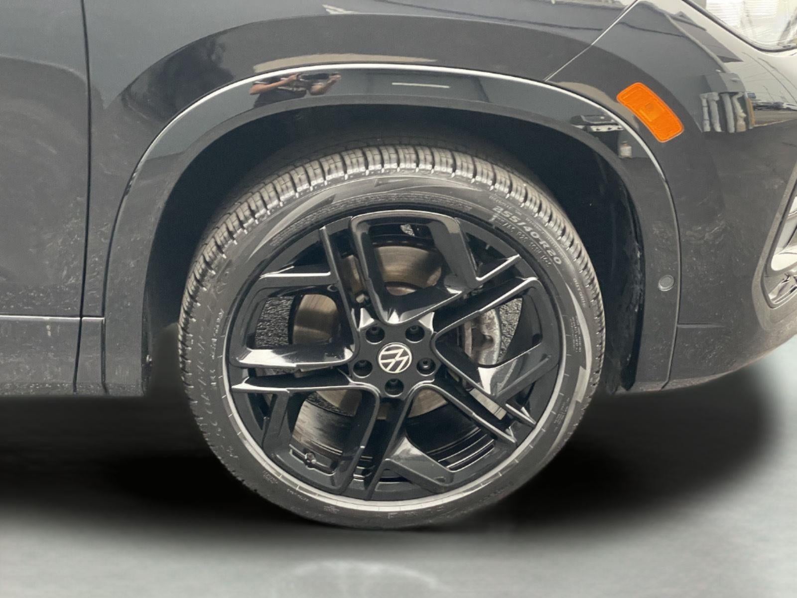 2025 Volkswagen Tiguan SE R-Line Black