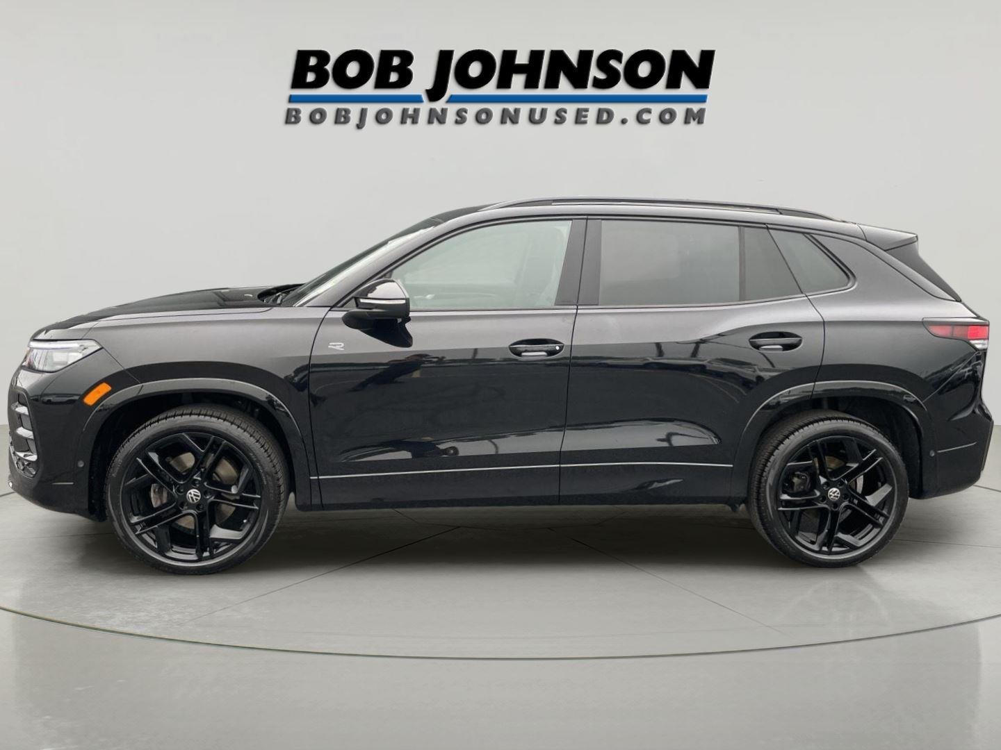 2025 Volkswagen Tiguan SE R-Line Black