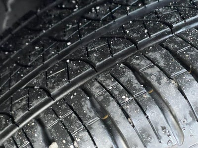 2025 Volkswagen Tiguan SE R-Line Black