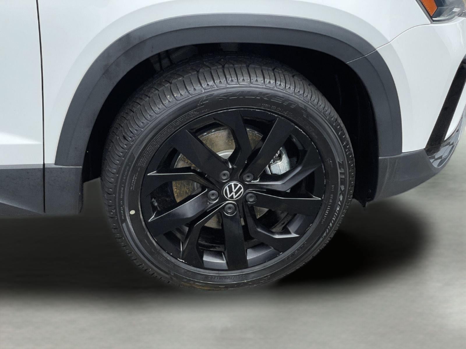 2023 Volkswagen Taos SE