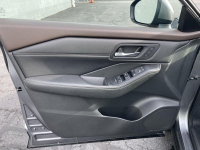 2022 Nissan Rogue SL