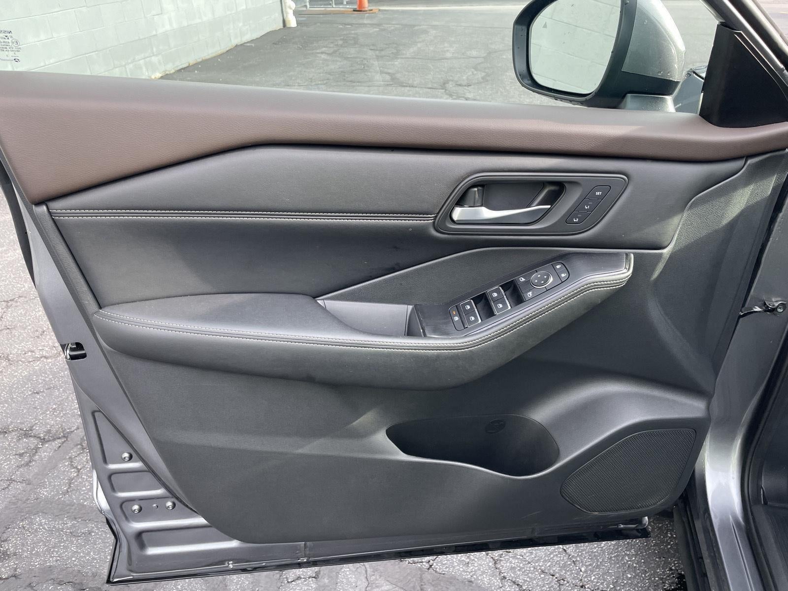 2022 Nissan Rogue SL
