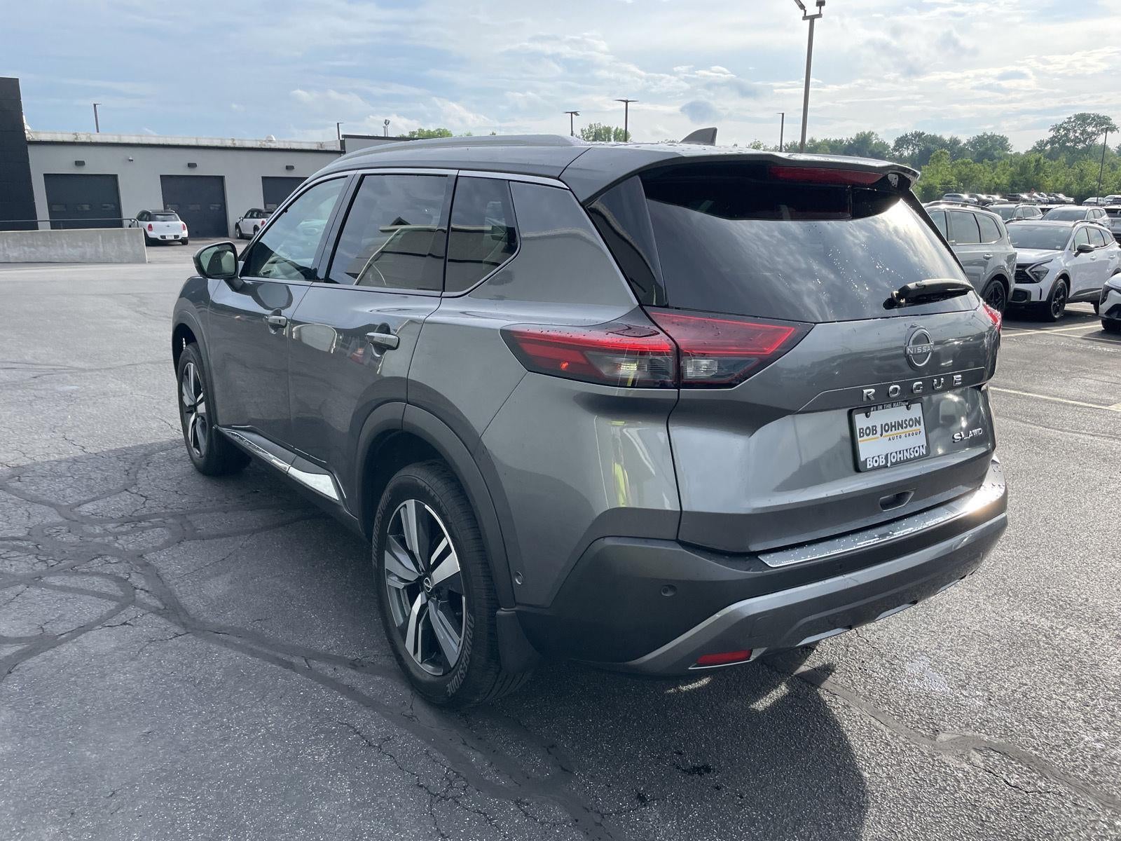 2022 Nissan Rogue SL