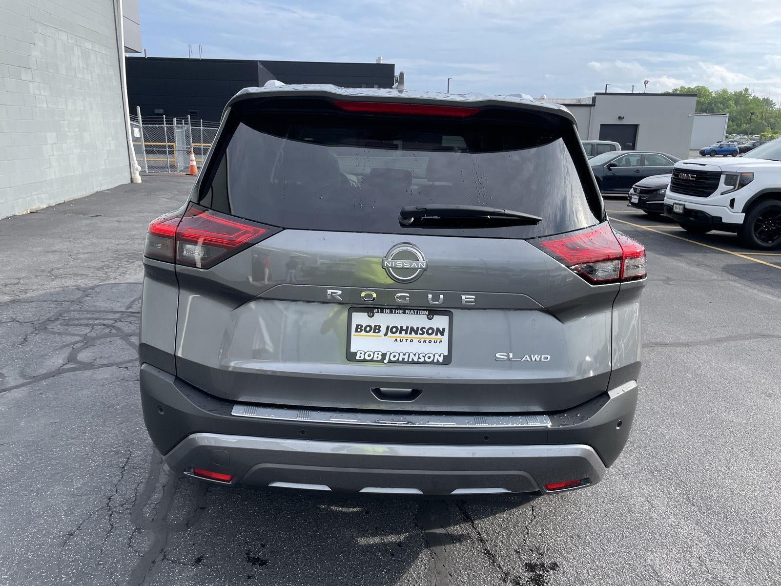 2022 Nissan Rogue SL