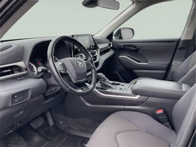 2021 Toyota Highlander LE