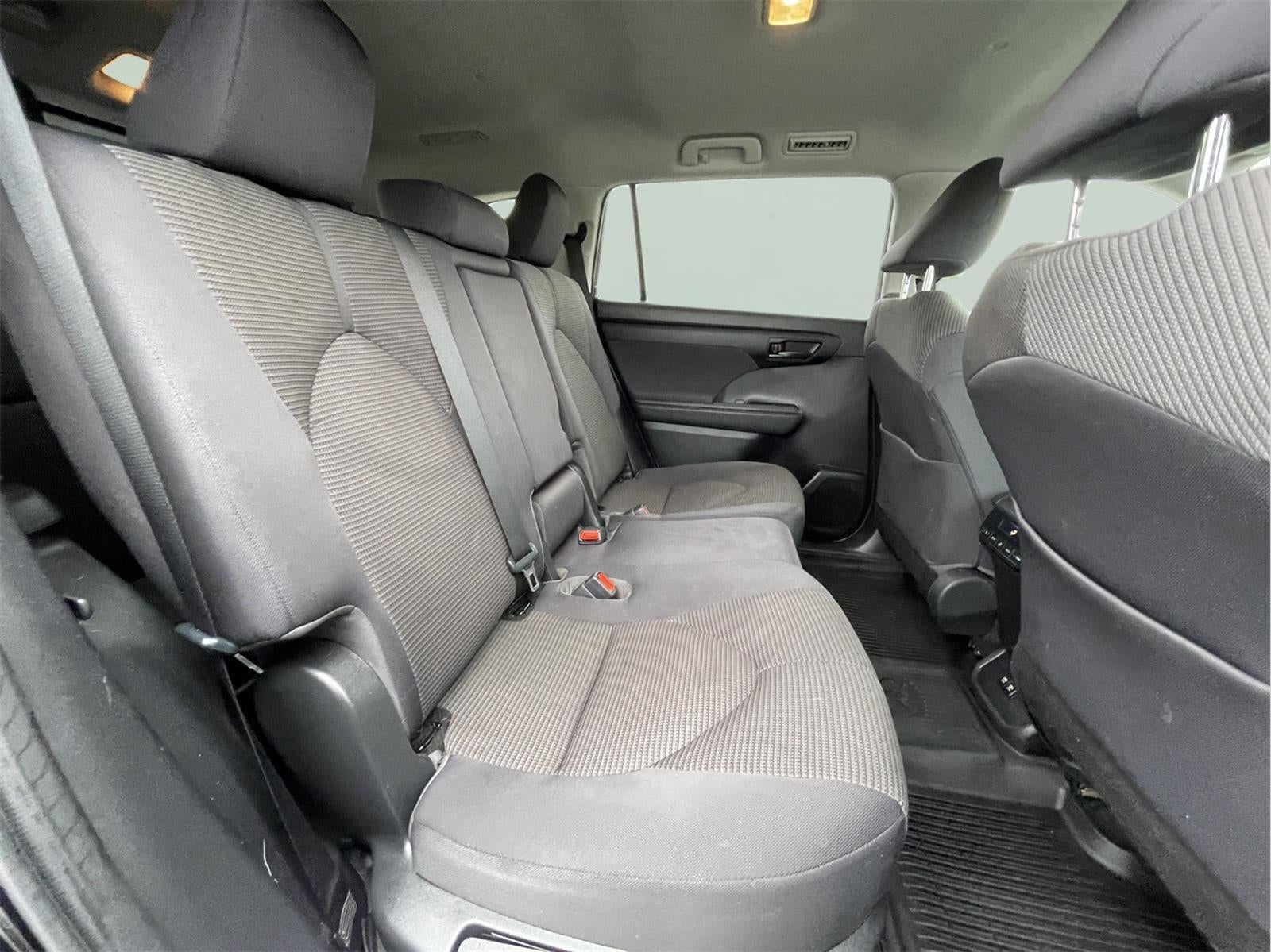 2021 Toyota Highlander LE