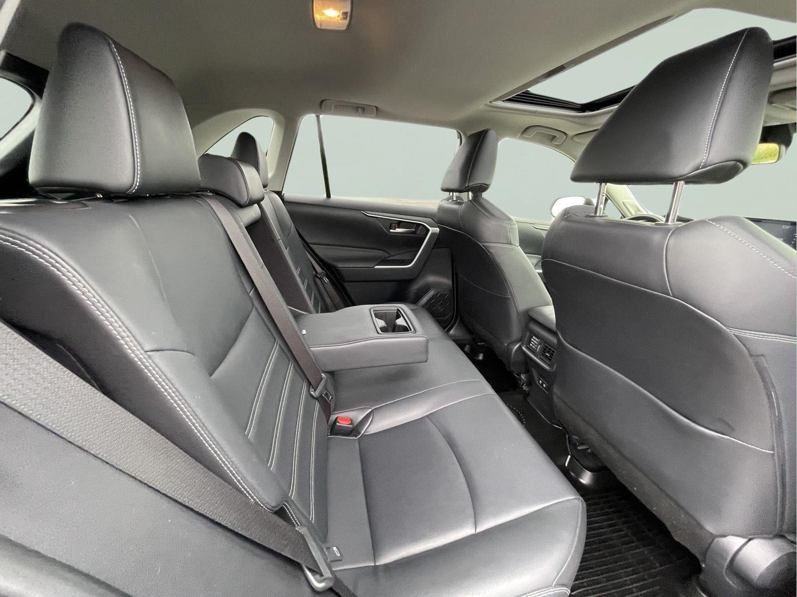 2019 Toyota RAV4 XLE Premium