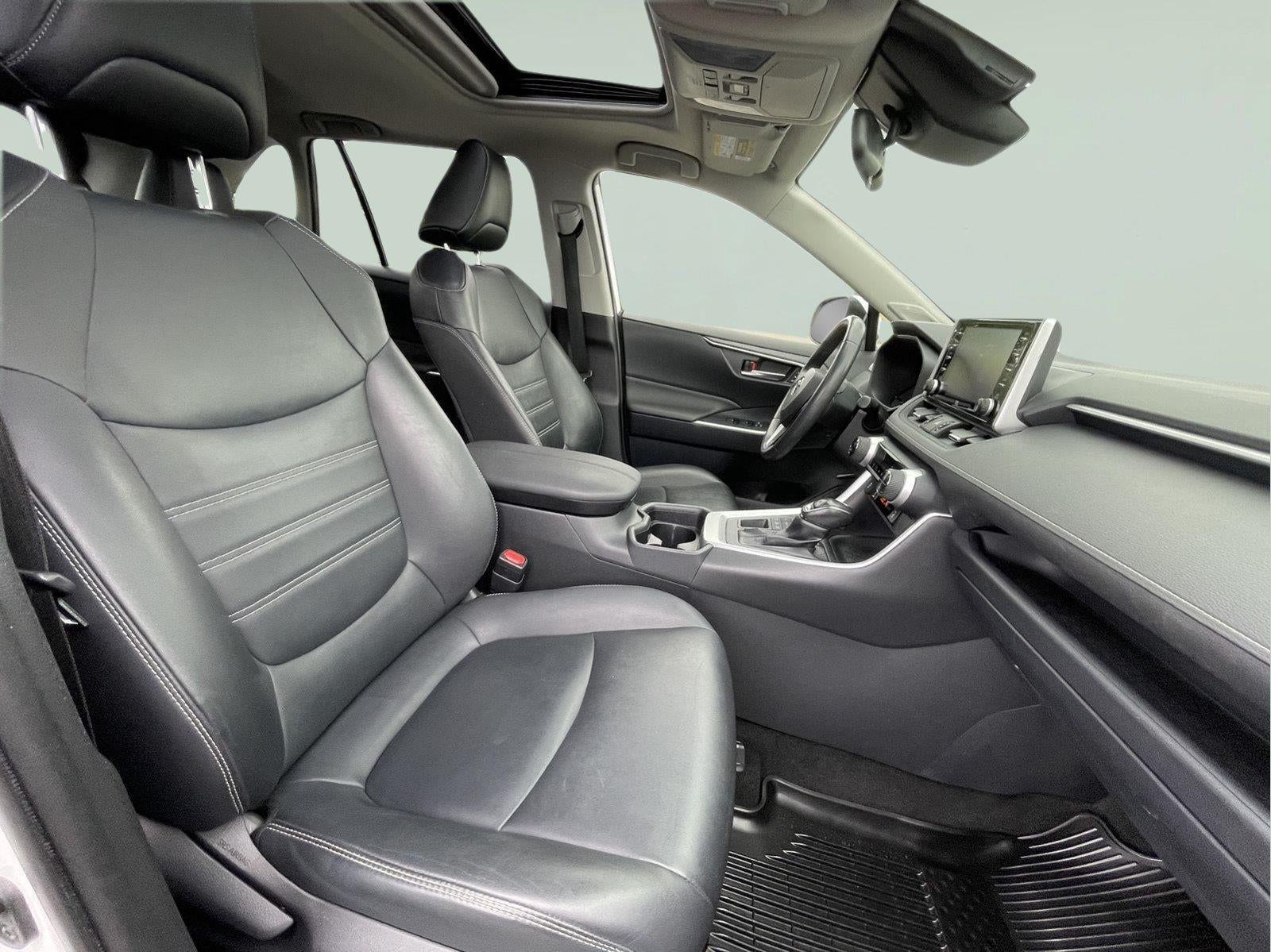 2019 Toyota RAV4 XLE Premium