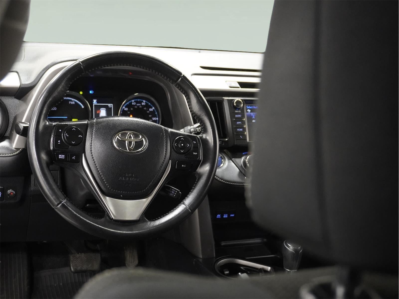 2017 Toyota RAV4 Hybrid XLE