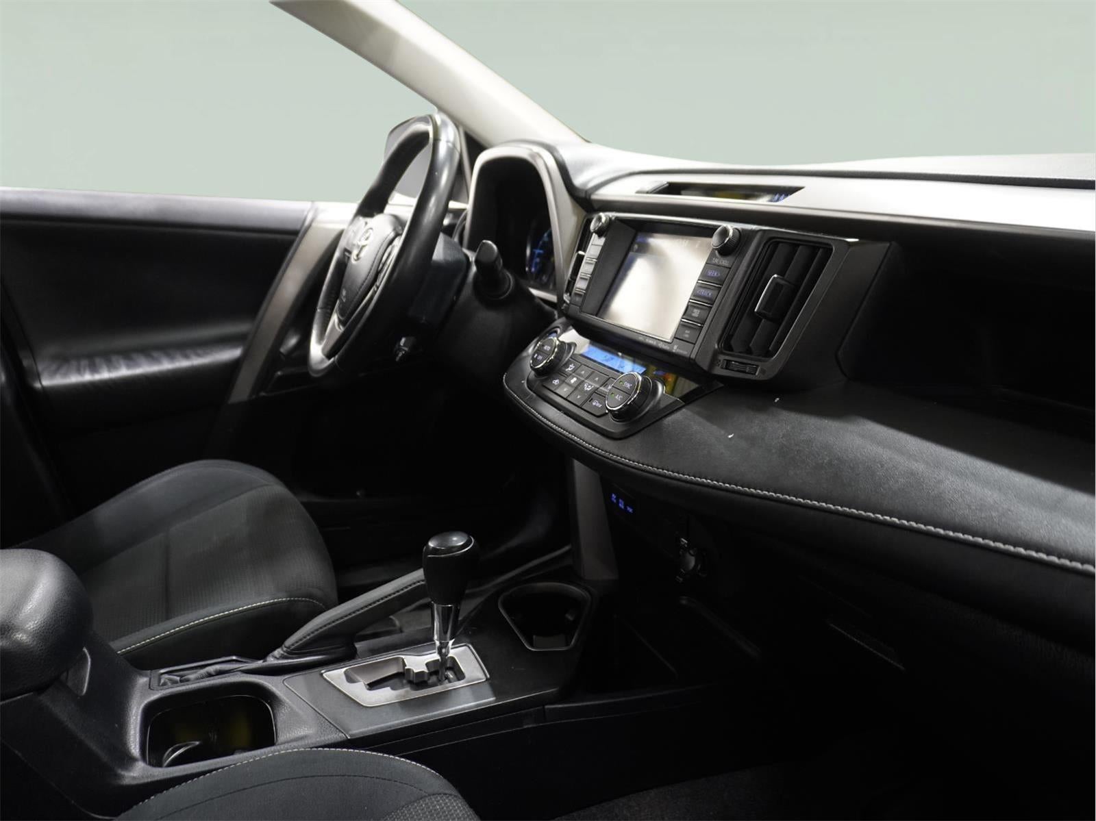 2017 Toyota RAV4 Hybrid XLE