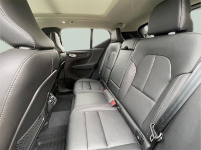 2024 Volvo XC40 Plus Dark Theme