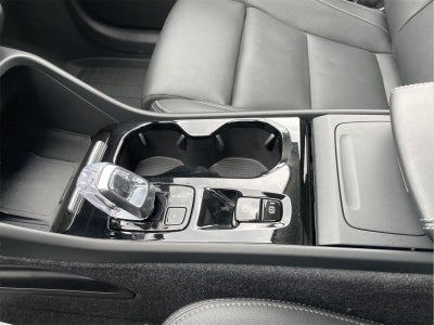 2024 Volvo XC40 Plus Dark Theme