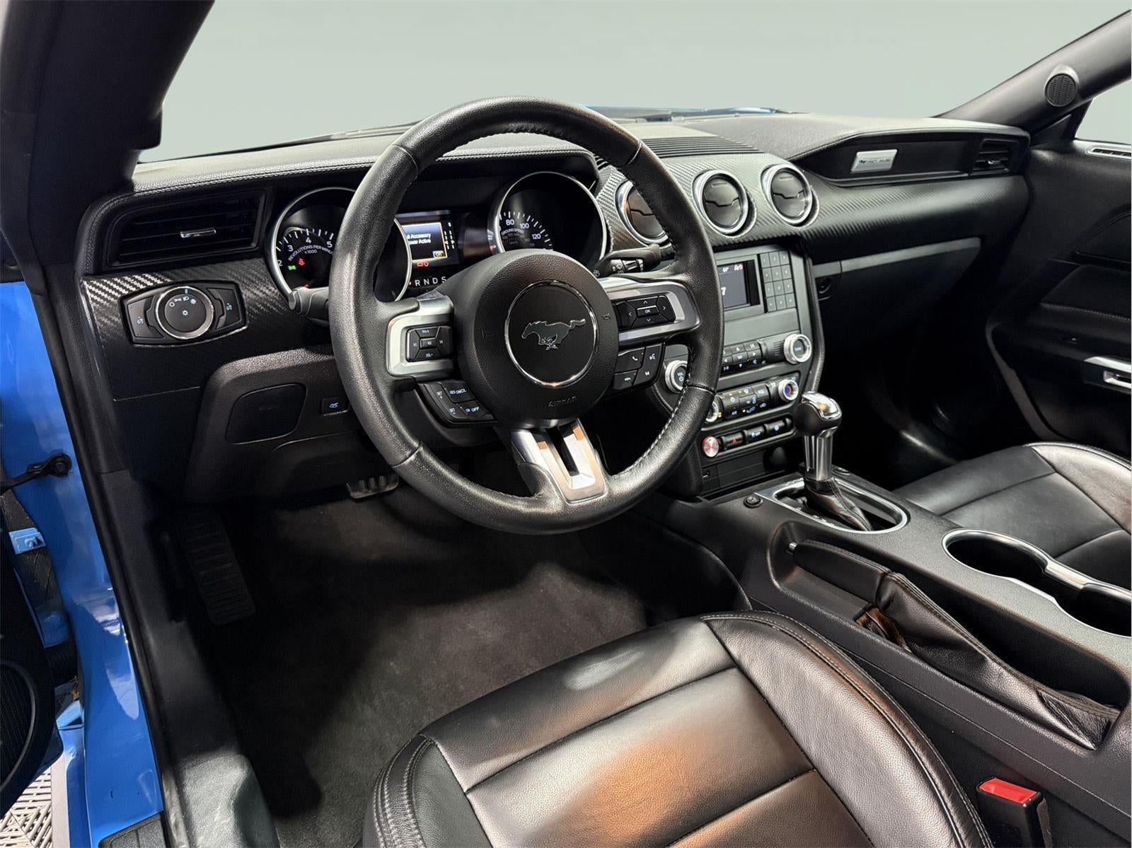 2022 Ford Mustang EcoBoost