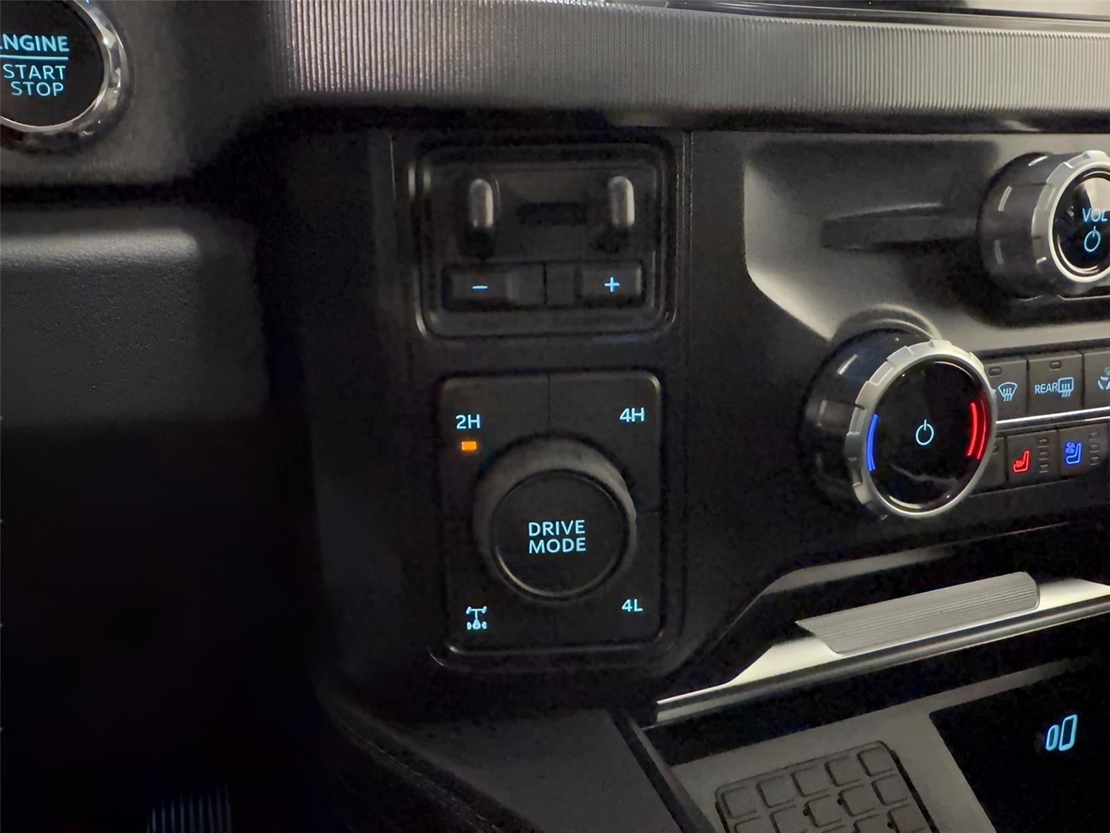 2025 Ford Super Duty F-250 SRW Platinum