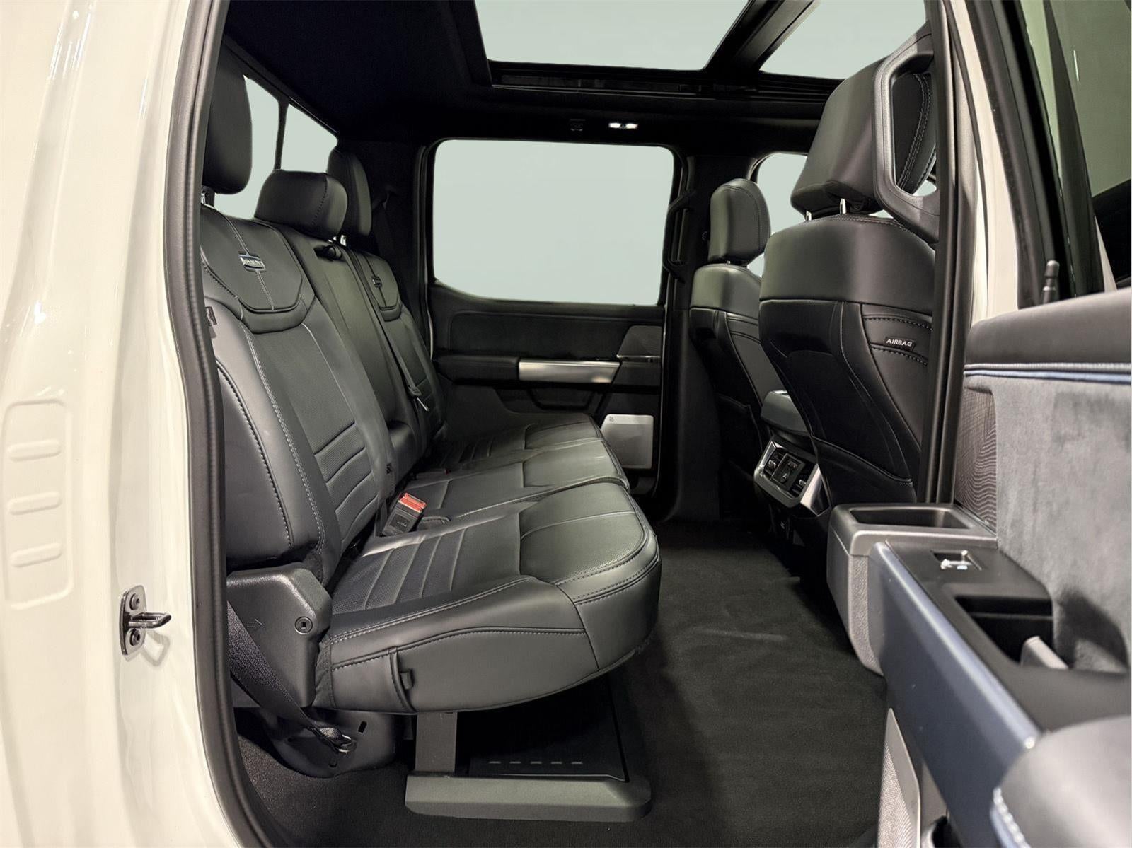 2025 Ford Super Duty F-250 SRW Platinum