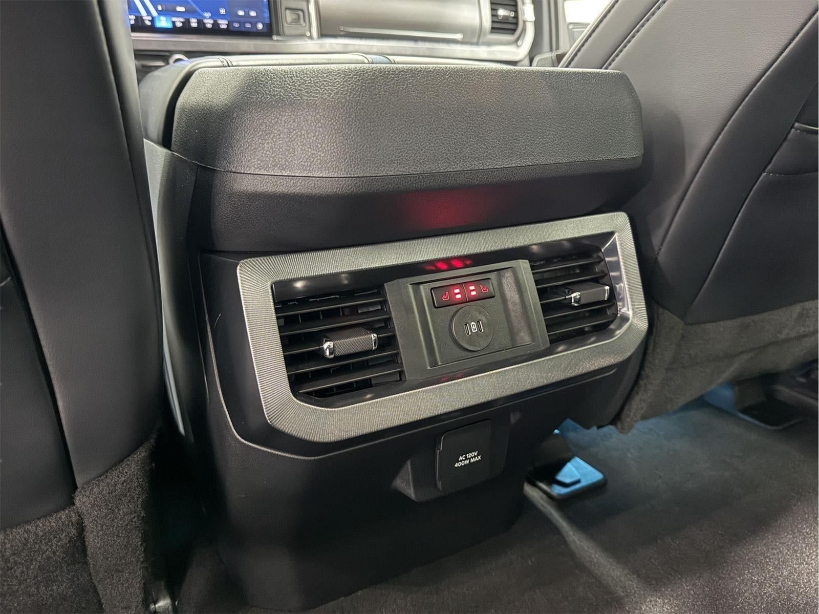 2025 Ford Super Duty F-250 SRW Platinum