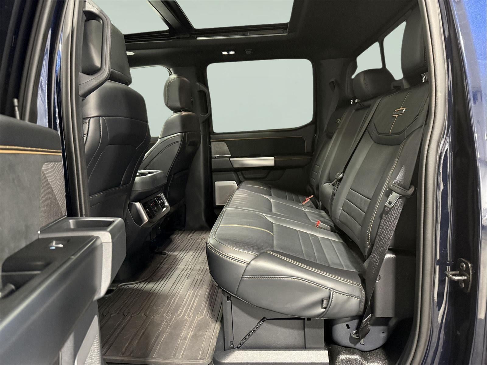 2024 Ford Super Duty F-350 PLATINUM