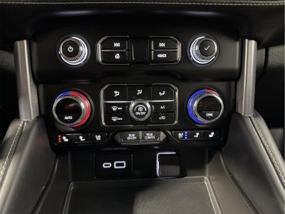 2024 GMC Yukon XL SLT