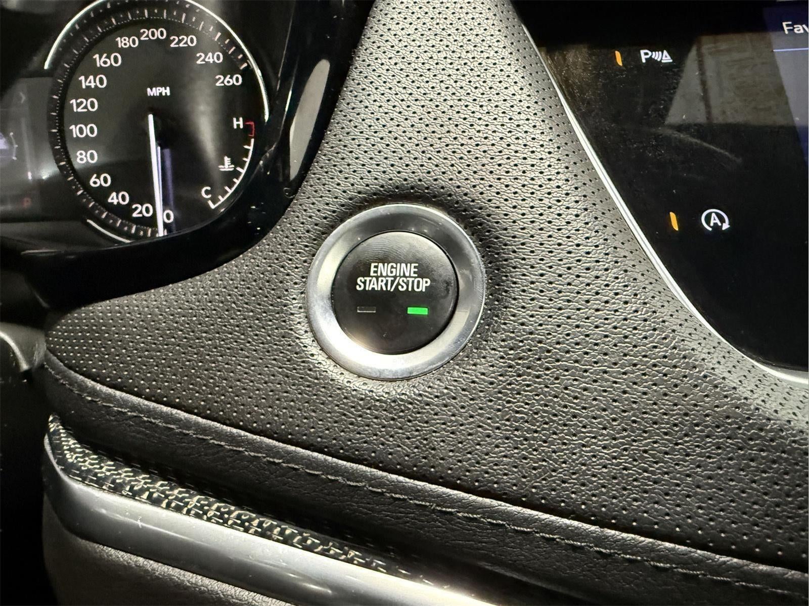 2021 Cadillac XT5 AWD Sport