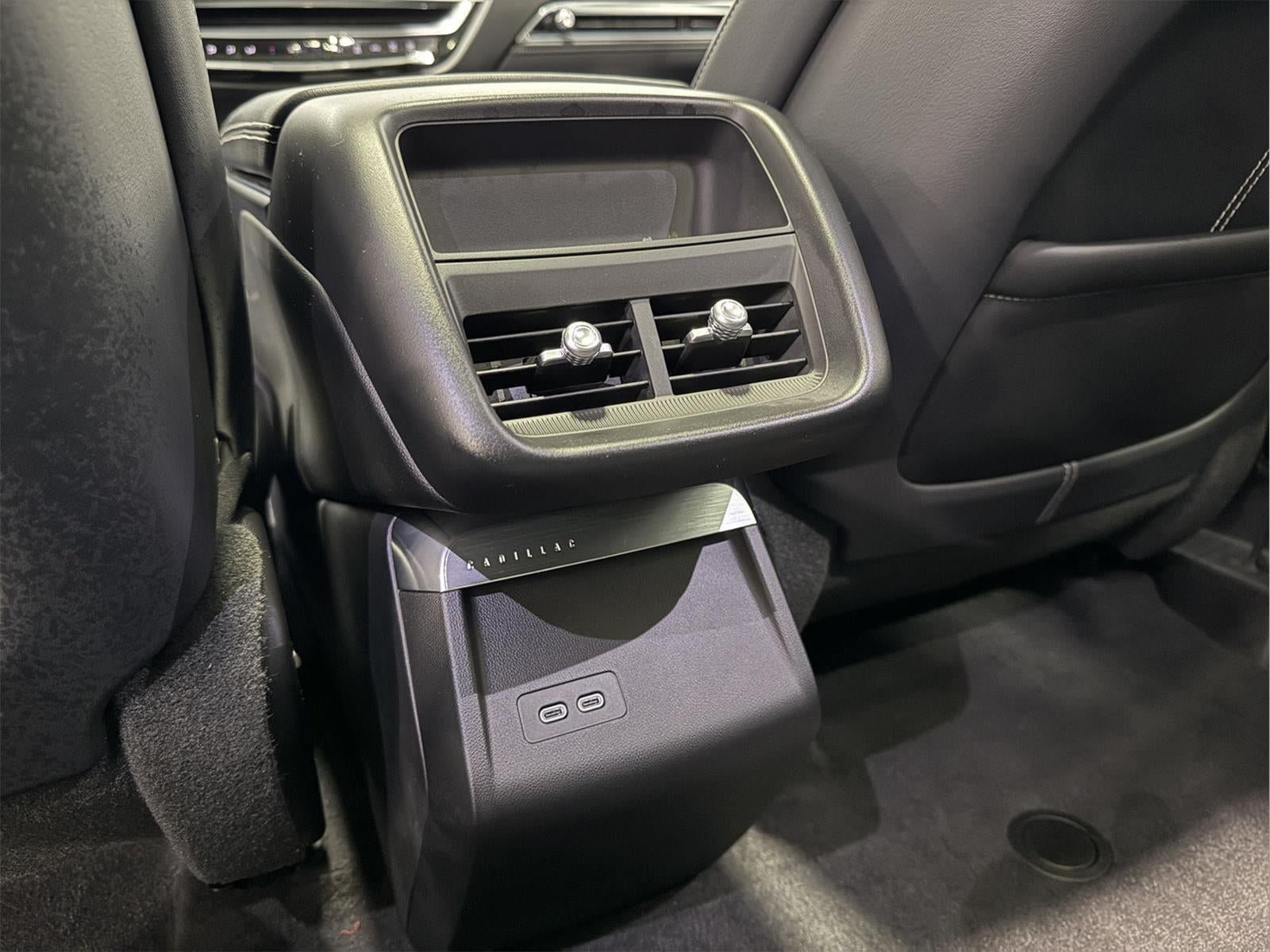 2024 Cadillac LYRIQ Tech