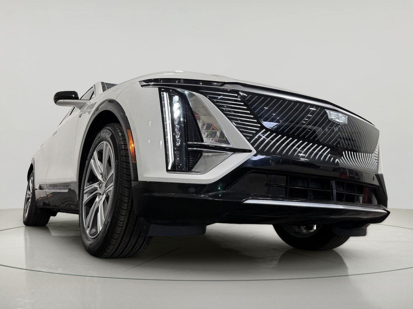 2024 Cadillac LYRIQ Tech
