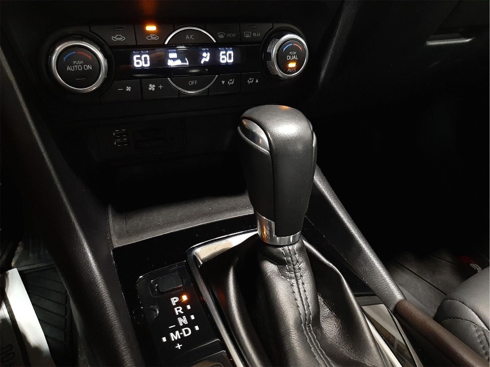 2018 Mazda Mazda3 4-Door Touring