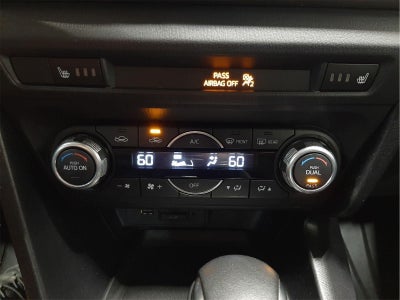 2018 Mazda Mazda3 4-Door Touring