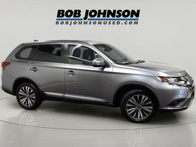 2020 Mitsubishi Outlander SE