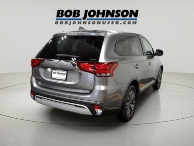 2020 Mitsubishi Outlander SE