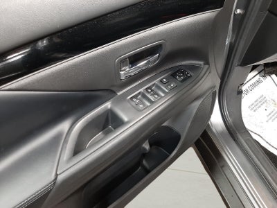 2020 Mitsubishi Outlander SE