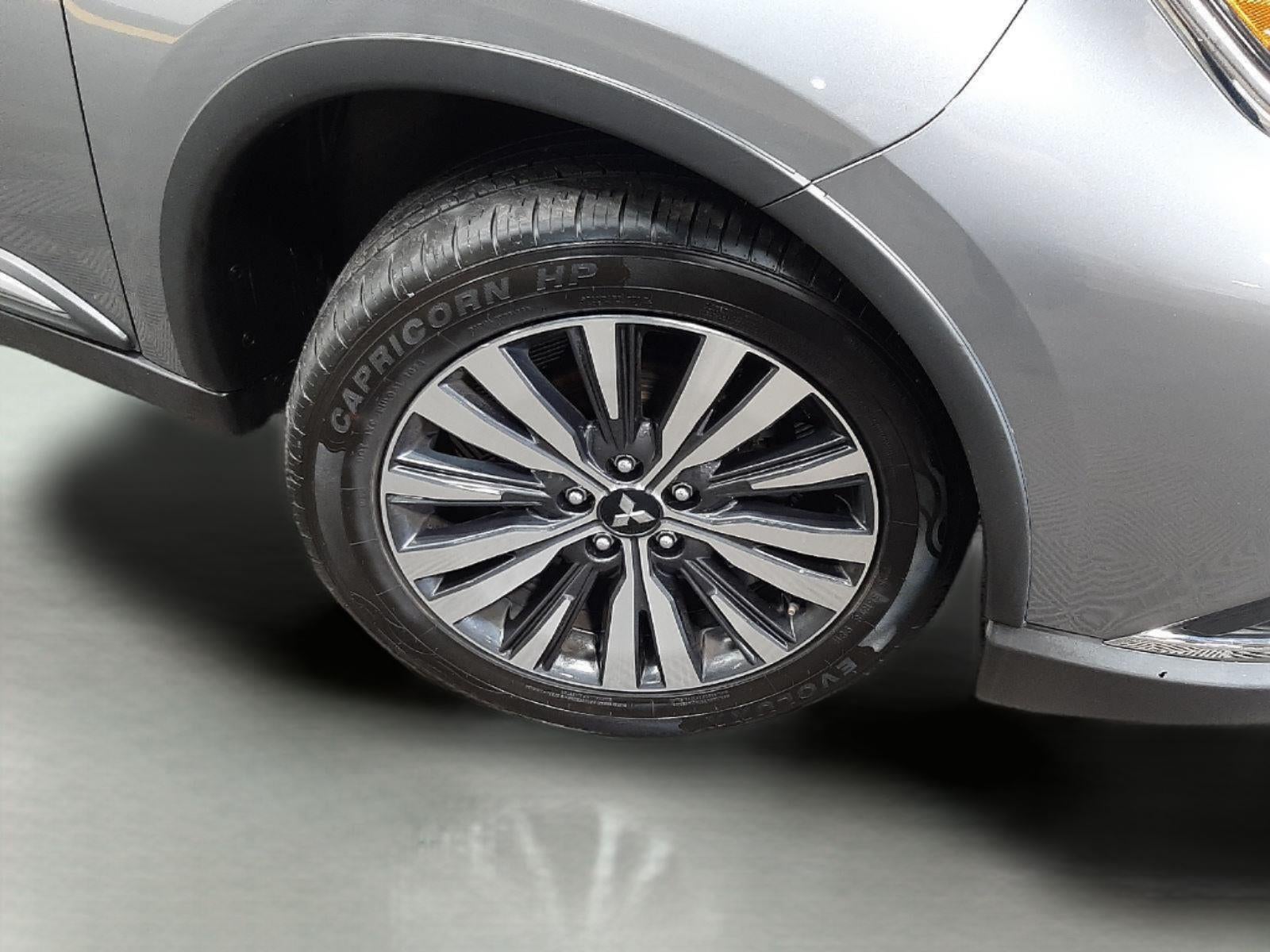 2020 Mitsubishi Outlander SE