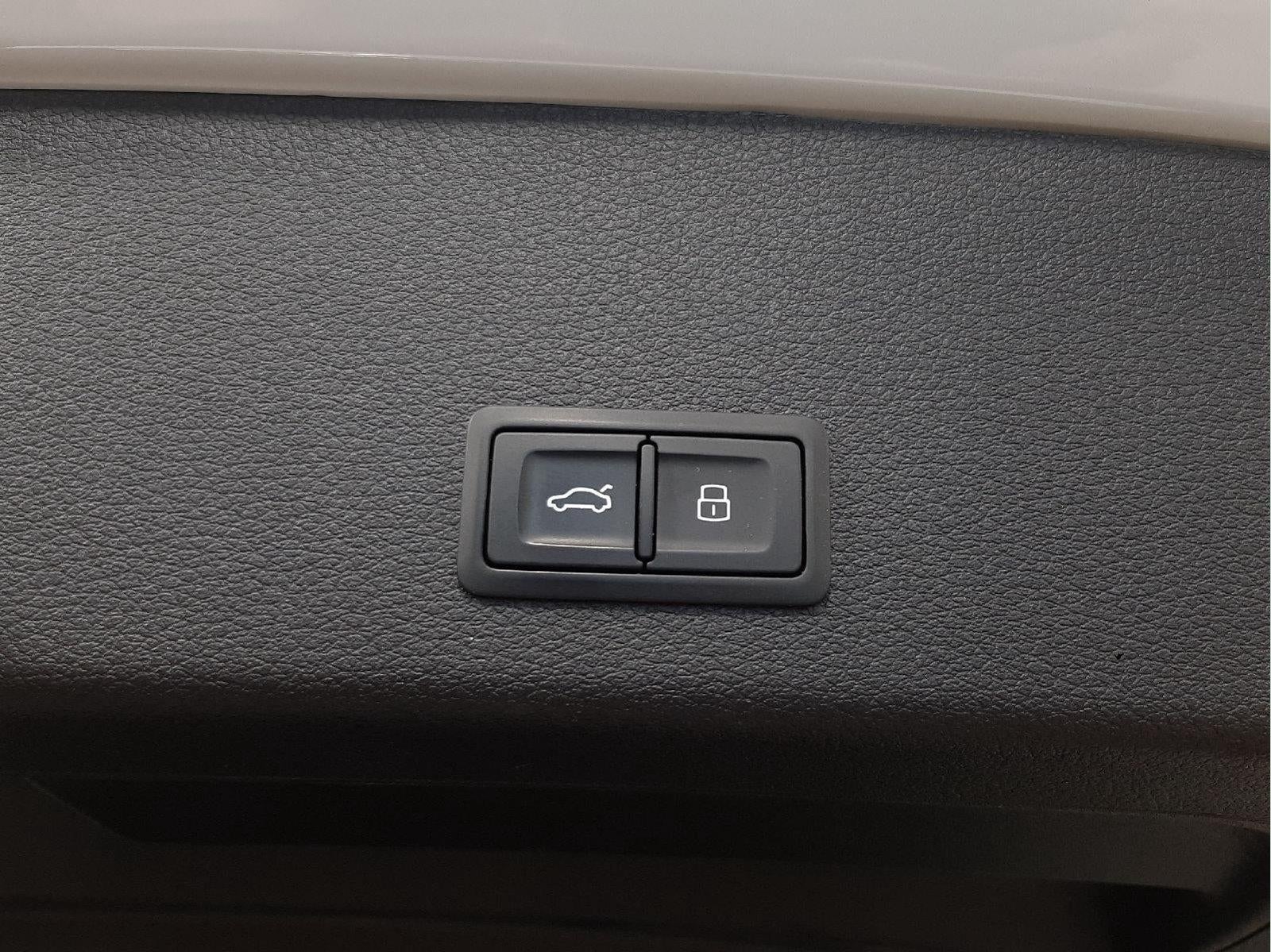 2022 Audi E-Tron Premium